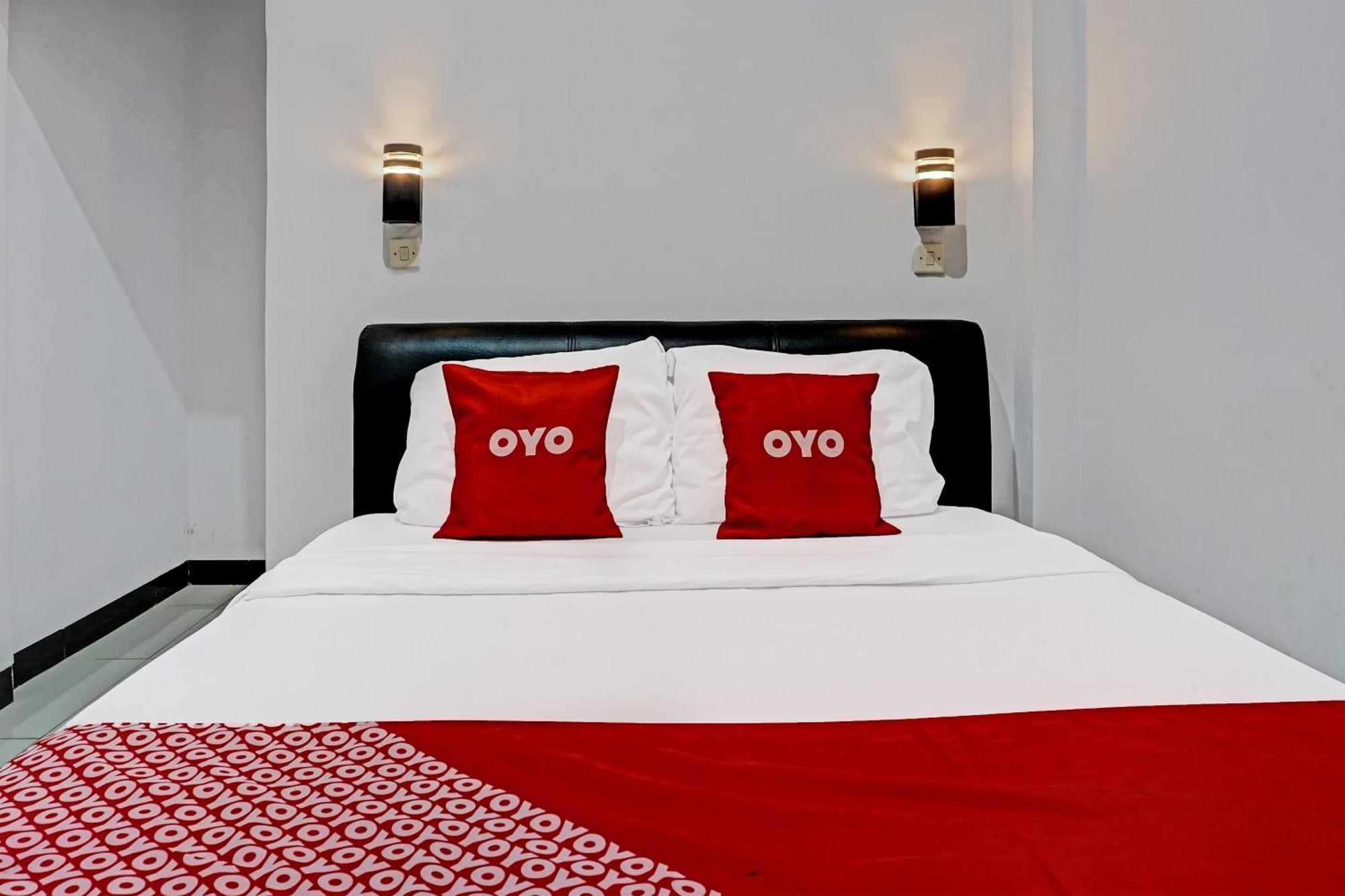 OYO 91599 Penginapan Mutiara Madiun Exterior foto