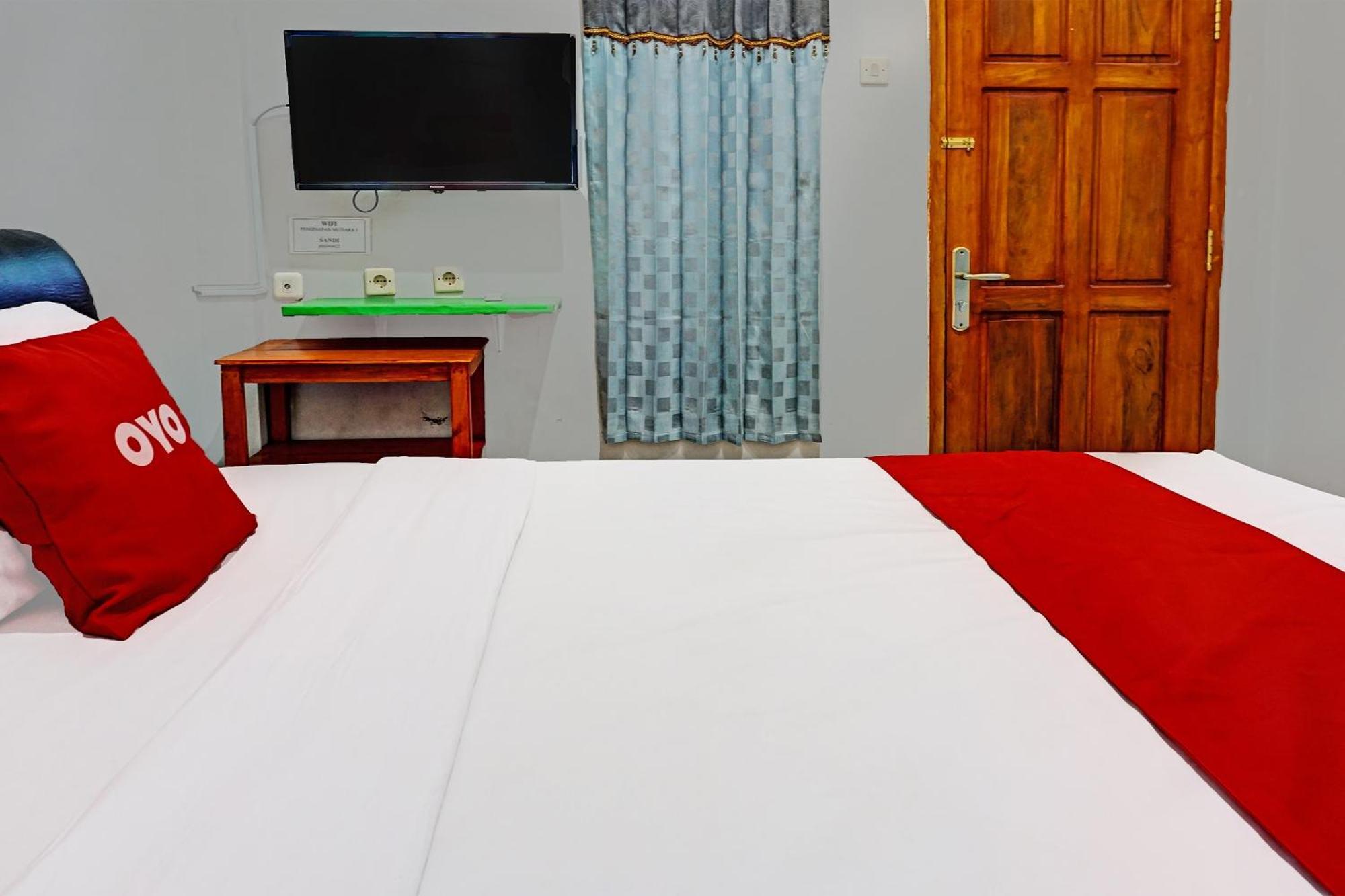 OYO 91599 Penginapan Mutiara Madiun Exterior foto